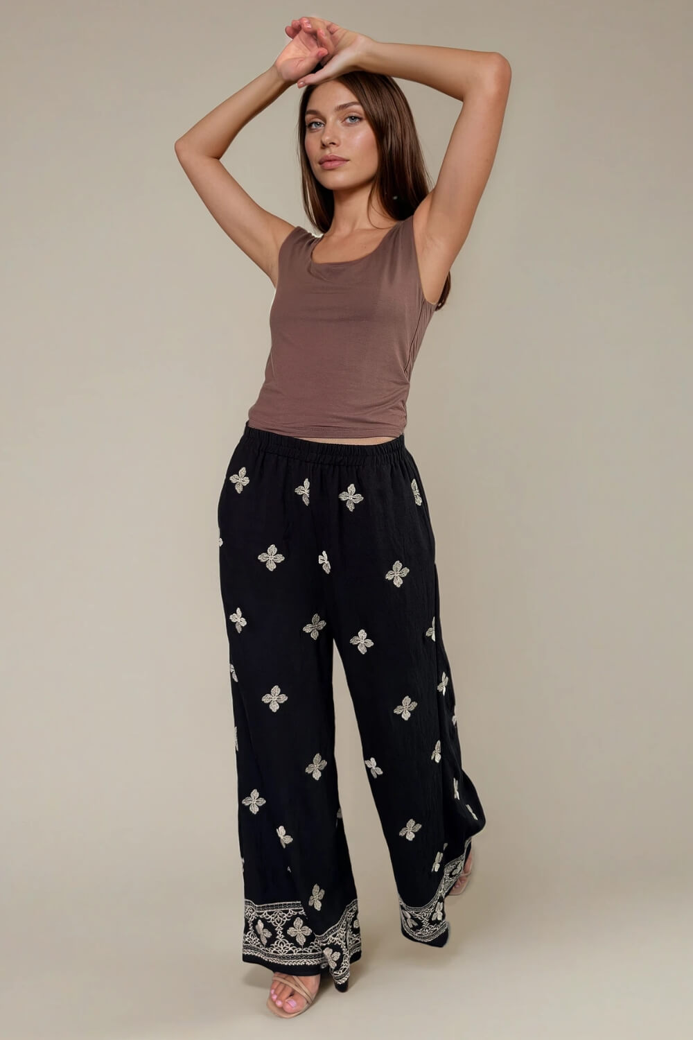 Pantalón Palazzo Bordado Negro
