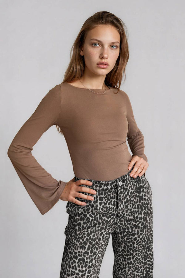 Polera Escote Bote Manga Larga Mocca