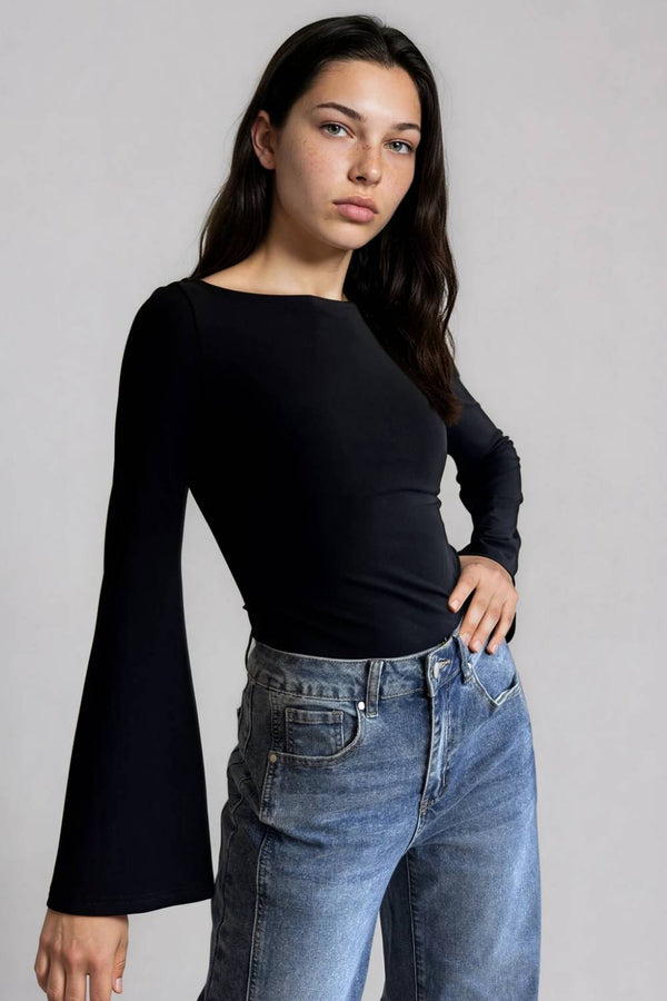 Polera Escote Bote Manga Larga Negra